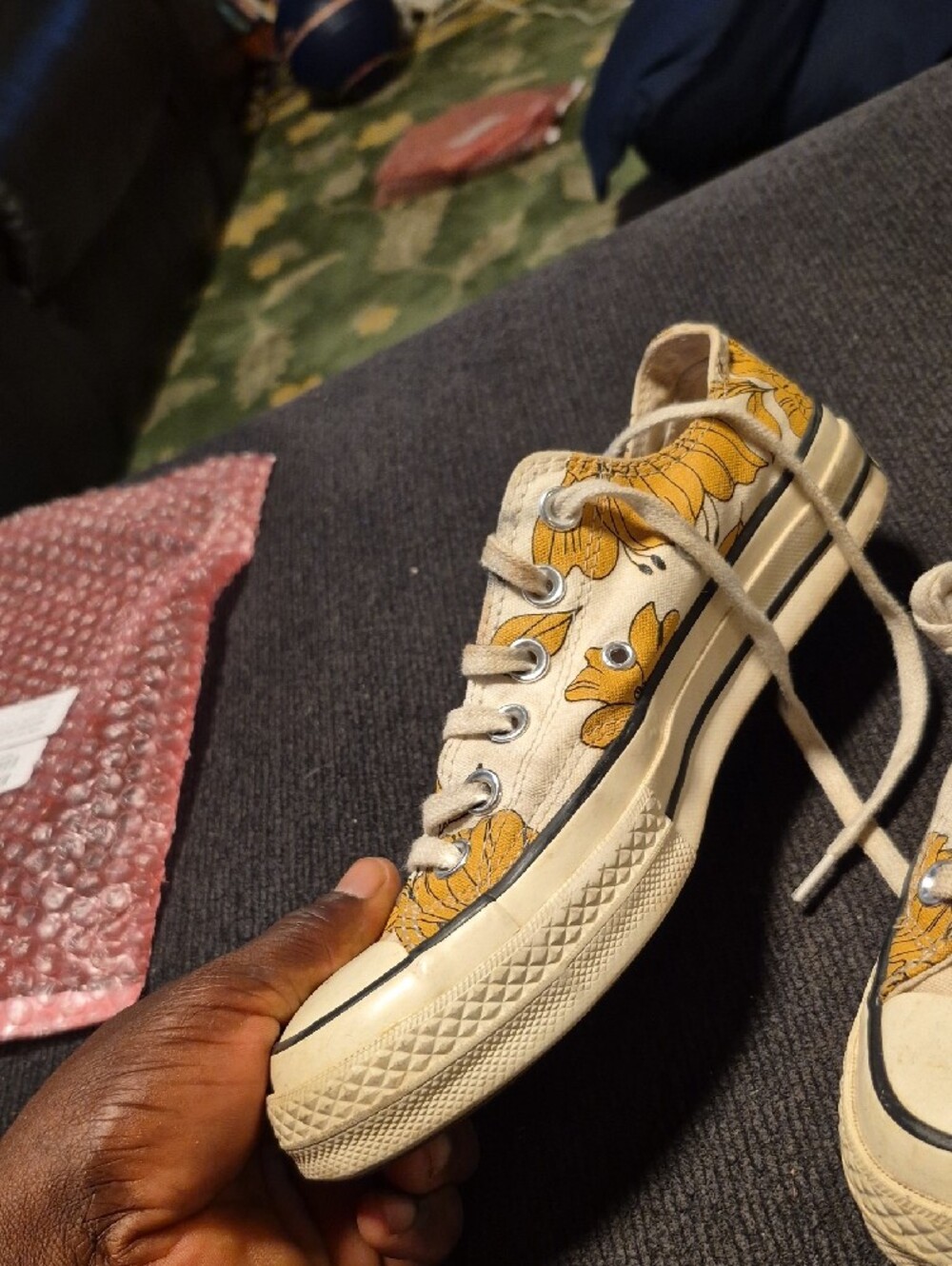 Converse Women's Low-Top Sneakers with Yellow Floral Print - Picture 4 of 6
